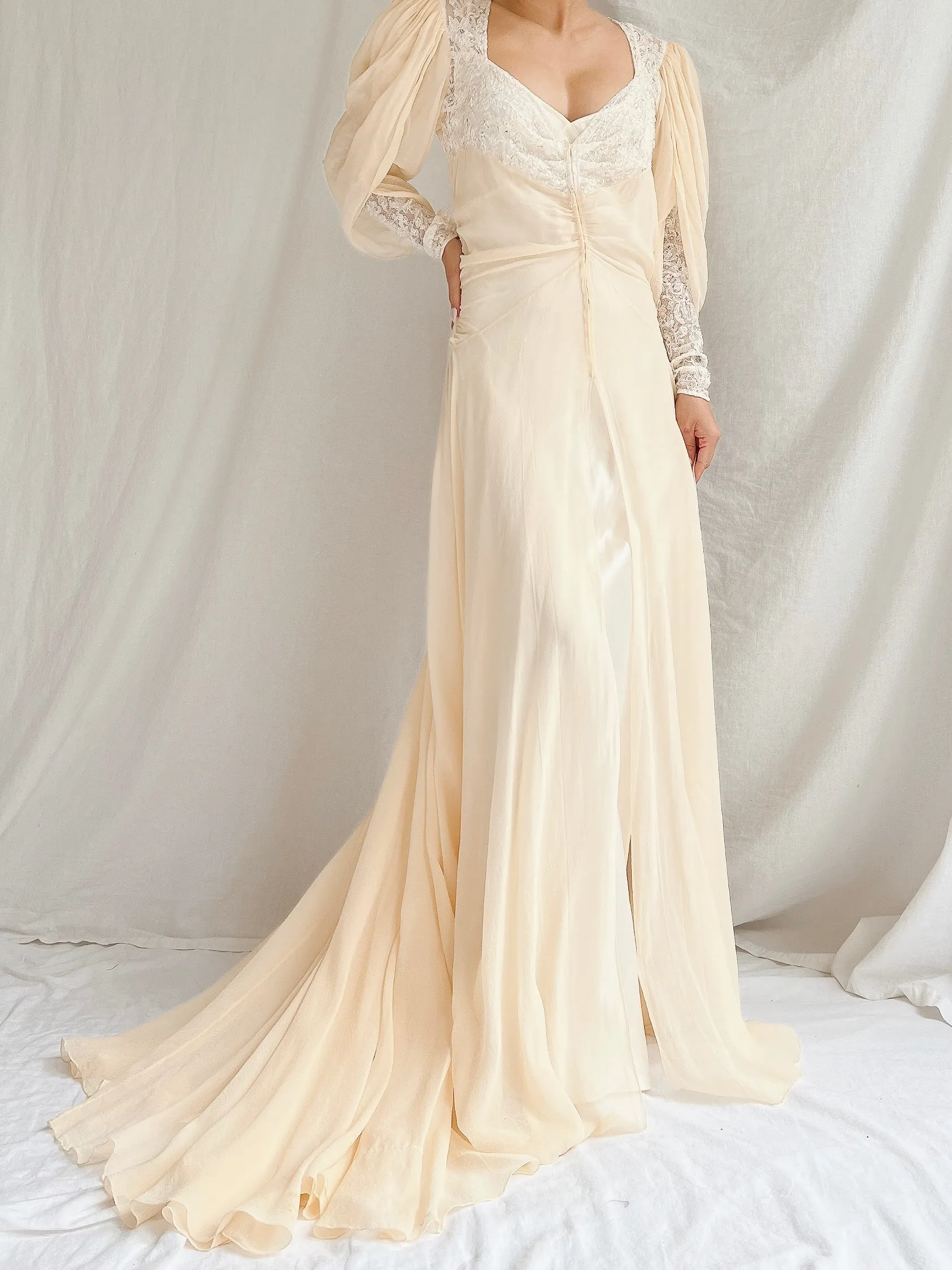 1930s Silk Chiffon Puff Sleeve Dressing Gown - S