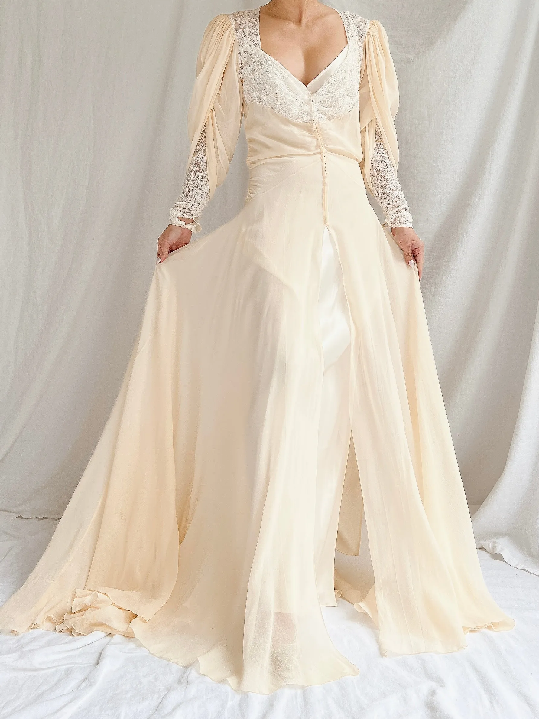 1930s Silk Chiffon Puff Sleeve Dressing Gown - S