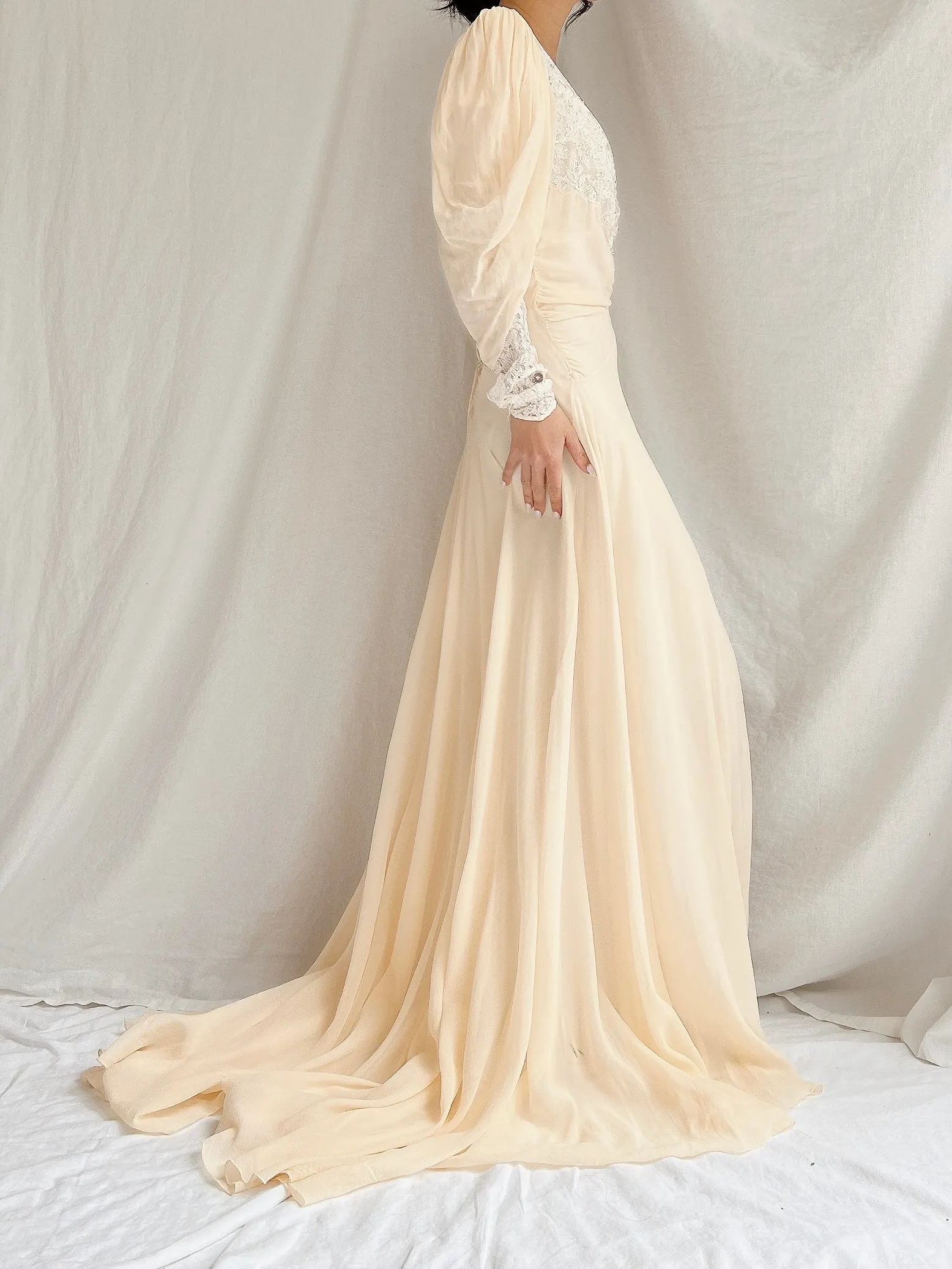 1930s Silk Chiffon Puff Sleeve Dressing Gown - S