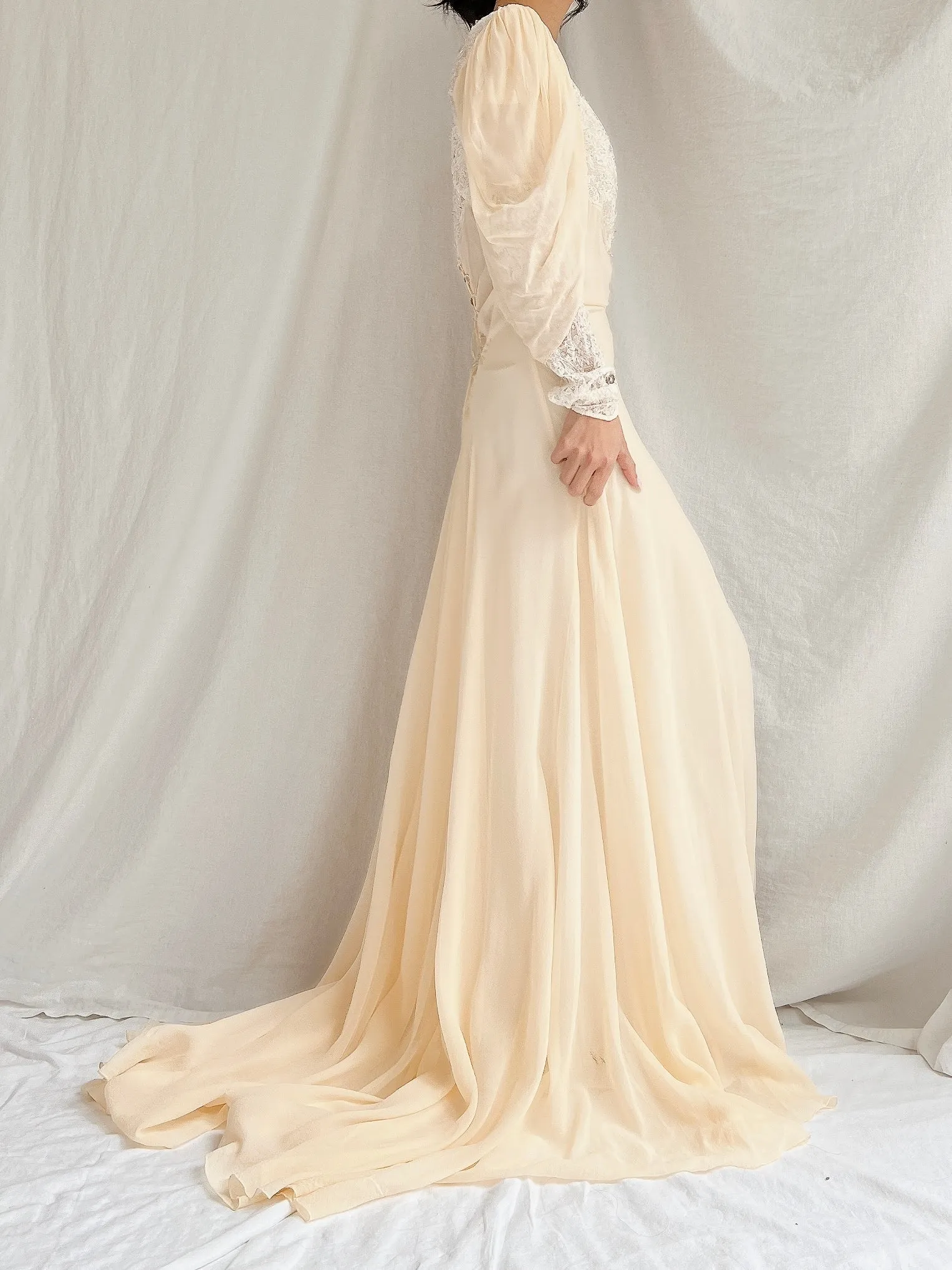 1930s Silk Chiffon Puff Sleeve Dressing Gown - S