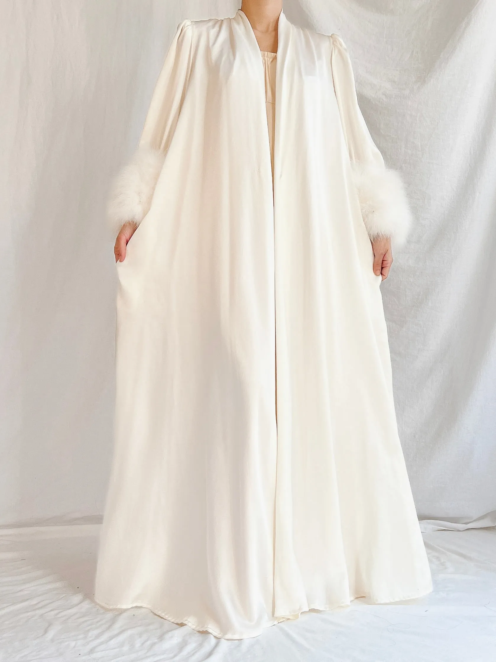 1960s Lucie Ann Satin Marabou Duster - S-M