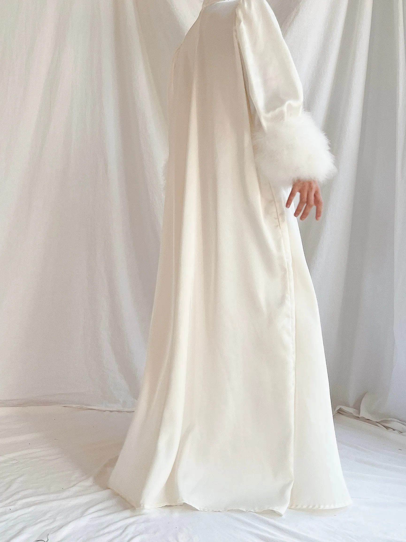 1960s Lucie Ann Satin Marabou Duster - S-M