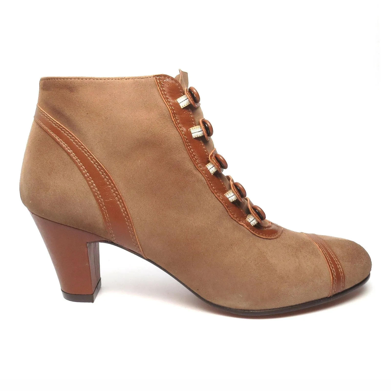 Cassie Boot