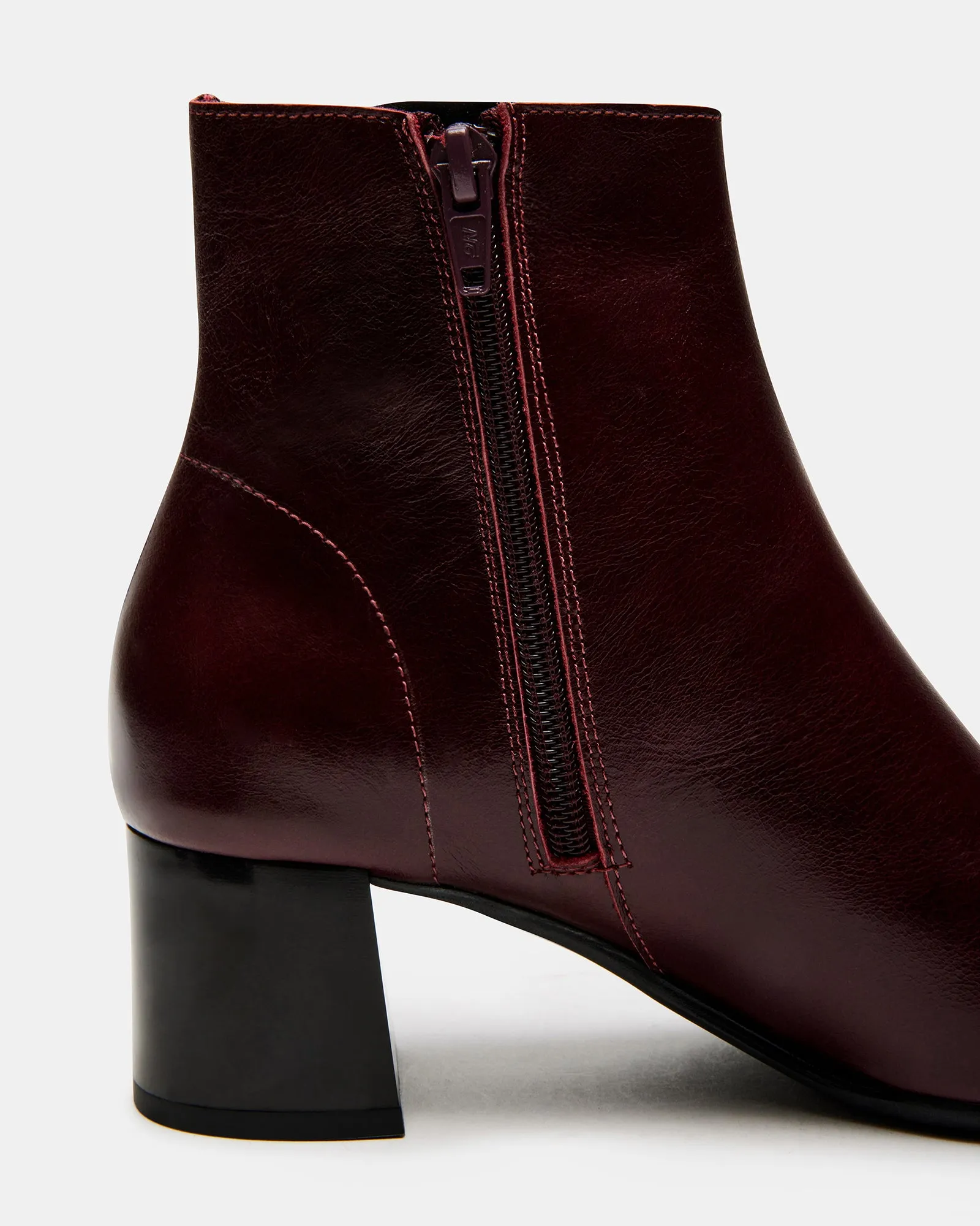 KINZIE RED LEATHER