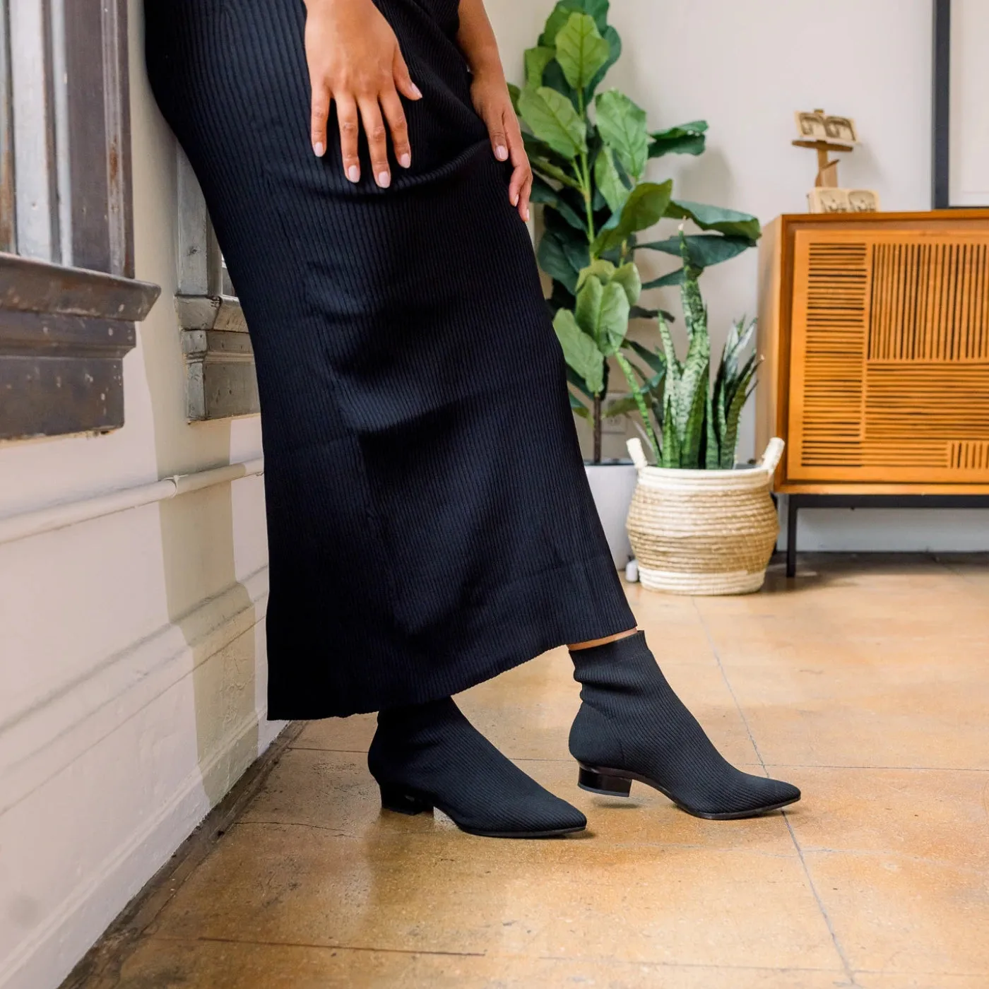 The Bootie Wide Width - Coal Knit - FINAL SALE