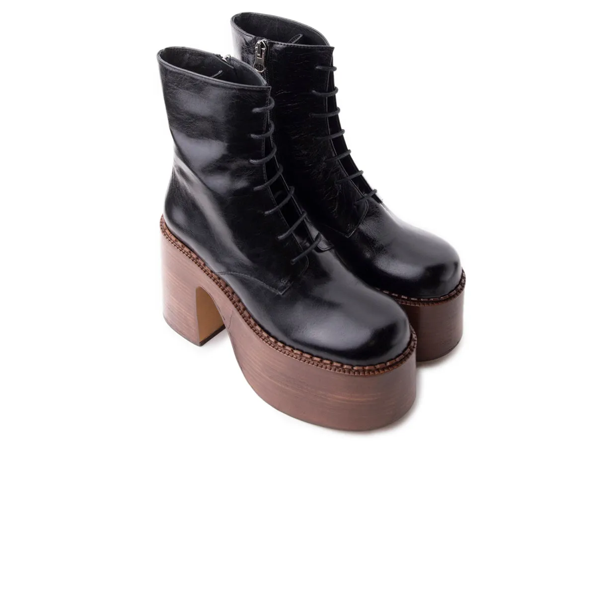 Tripp Black Leather